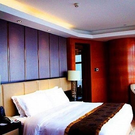 Days Hotel And Suites Mingfa Xiamen Exterior foto